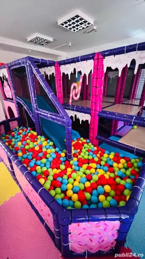 Vand echipamente loc de joaca pentru copii