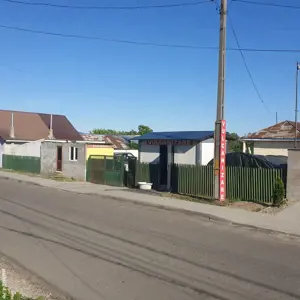 Vând casă cu teren 4000