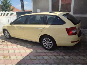 Proprietar vând autoturism 