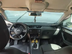 Proprietar vând autoturism  - imagine 3