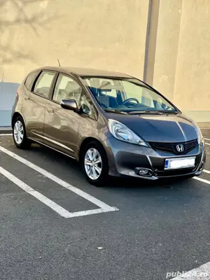 Honda Jazz 1.4, 101 cp, Euro 5, 2014, primul proprietar, automata CVT - imagine 2