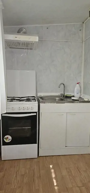 Garsonieră de închiriat – Micro 40, etaj 2, 20 mp + balcon – 1.100 lei - imagine 8