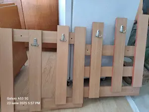 Vand cuier lemn de perete