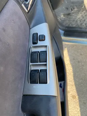 Toyota Corolla Hatchback - VVTI 1,6 - imagine 8