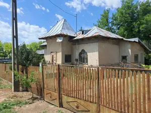Casa  de  vinzare  cu  teren   de 2636 mp  ieftina  la  Gherghita   pozitie excelenta  pentru  vila - imagine 7