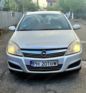 De vanzare Opel Astra H, PRET 2300 EURO(usor negociabil)