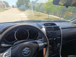 Suzuki Grand Vitara  - imagine 4
