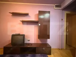 Apartament 3 camere, 46 mp, zona CENTRAL - imagine 4