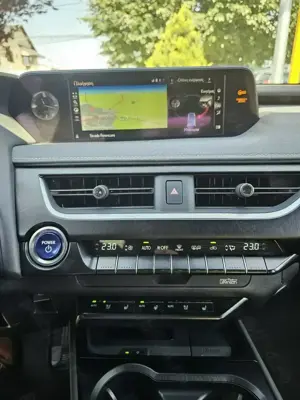 Lexus UX 250h Luxury Line + Garantie - imagine 10 Lexus UX 250h Luxury Line + Garantie - imagine 10