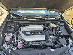 Lexus UX 250h Luxury Line + Garantie - imagine 3 Lexus UX 250h Luxury Line + Garantie - imagine 3