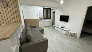 APARTAMENT MODERN-STATIUNEA MAMAIA YAKI - imagine 2