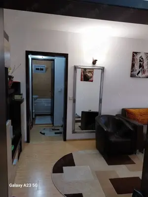 Apartament cu 3 camere decomandate 