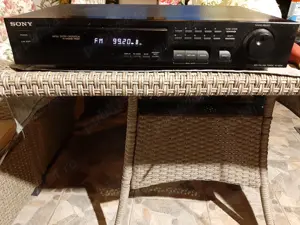 Tuner SONY Model ST-S215