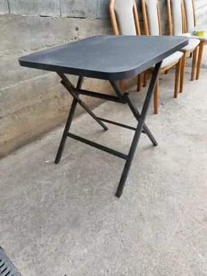Măsuță pliabilă pentru gradina
