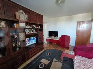 Apartament 3 camere, 52 mp, etaj 8/10, fără risc seismic, mobilat, zona Apusului