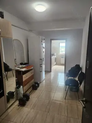 P.F.vand apartament 2camere, D,et3 din 4,lux,valea lupului, Mega image, total utilat si mobilat  - imagine 9