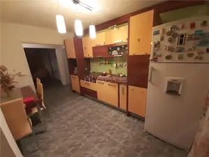 Resita, Chirie, 3 Cam. Dec. Mobilat+Utilat, Central - imagine 2