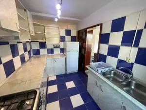Apartament de 2 camere, posibilitate recompartimentare, 100 mp, zona Nicolina  - imagine 8