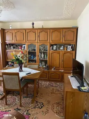 Apartament 3 camere de vanzare , Cartierul Soarelui et. 4 , 62.900 euro neg. - imagine 3