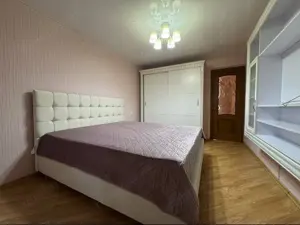 De inchiriat aparatment 2 camere in zona Bucovina