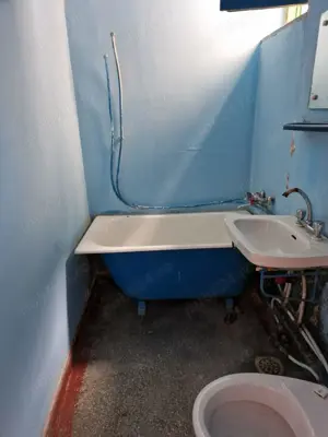 Apartament de vanzare - 2 camere, Petrosani, Str. Aviatorilor, bloc 1 - imagine 8