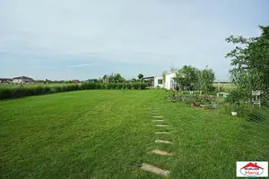 Casa cu teren 10 arii cu casa pe cadre metalice zona Panait Cerna - imagine 5