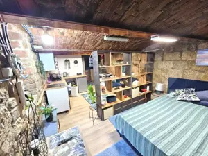 Garsoniera, 30 mp, curte comuna, mobilat si utilat, centru