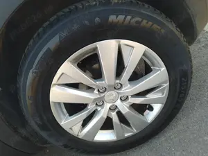 Jante + anvelope  pentru Peugeot.