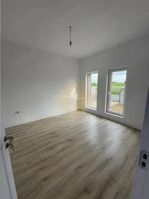 Duplex - 5 camere - Ghiroda - imagine 8 Duplex - 5 camere - Ghiroda - imagine 8