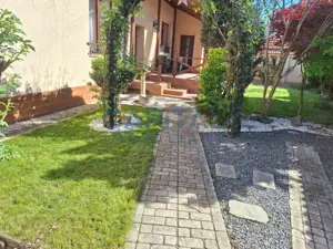 Casa, singur in curte, cu acces auto, ultracentral, Oradea, comision 0%