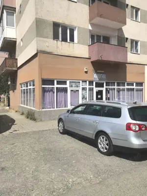 Spații comerciale de vânzare