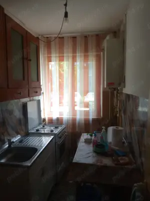 Închiriez apartament două camere,parter micro 1 - imagine 4