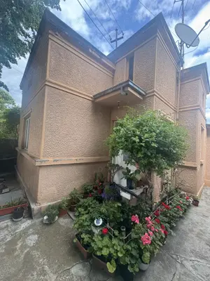 Vanzare casa cartier 23 August