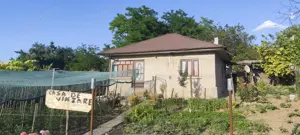 CASĂ DE VÂNZARE   Esechioi, Ostrov, jud. Constanța   2185 mp teren