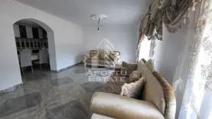 Casa individuala renovata,4 camere,garaj,teren 540 mp,Plopi - imagine 4