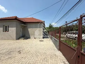 Casa individuala renovata,4 camere,garaj,teren 540 mp,Plopi - imagine 19