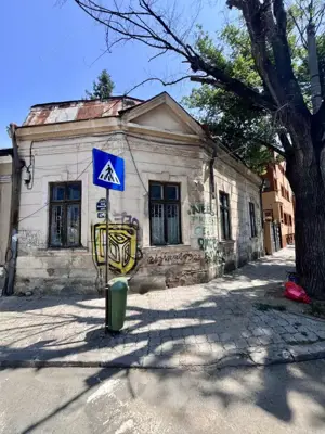 Casa de vanzare cu Aut. de Constr P+1+M - Piata Victoriei  - imagine 5