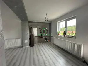 Casă de vânzare în Comuna Băbeni - imagine 5