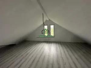 Casă de vânzare în Comuna Băbeni - imagine 15