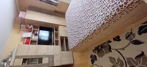 Vând apartament cu 3 camere complet utilat și mobilat - imagine 7