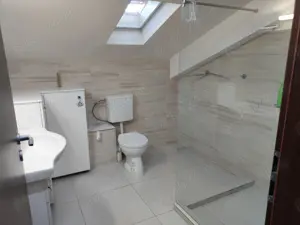 Proprietar! Metrou Raul Doamnei, Prelungirea Ghencea, Ghidigeni, Drumul Taberei 4 camere 135mp 2019 - imagine 7