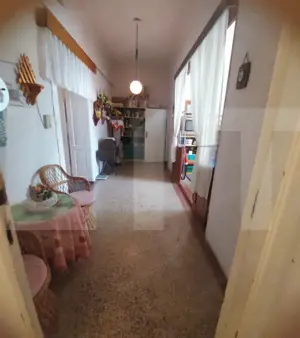 Apartament de vanzare, 4 camere, 201 mp, spatios, ultracentral - imagine 12 Apartament de vanzare, 4 camere, 201 mp, spatios, ultracentral - imagine 12