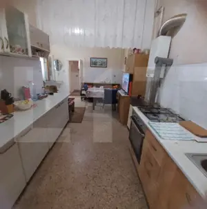 Apartament de vanzare, 4 camere, 201 mp, spatios, ultracentral - imagine 11 Apartament de vanzare, 4 camere, 201 mp, spatios, ultracentral - imagine 11