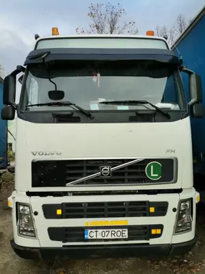 Vând ansamblu VOLVO FH 12 ,440, remorca KRONE