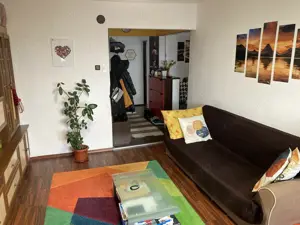 Apartament spațios de vânzare cu 3 camere - M-Ciuc - imagine 8