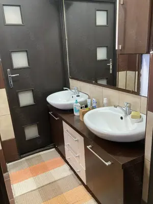 Apartament spațios de vânzare cu 3 camere - M-Ciuc - imagine 6