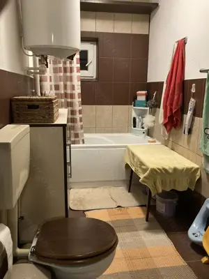 Apartament spațios de vânzare cu 3 camere - M-Ciuc - imagine 7