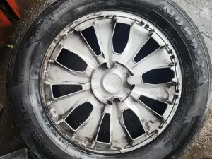 capace jante ford R 15-16 ,originale - imagine 5