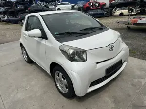 vând Toyota IQ - imagine 9