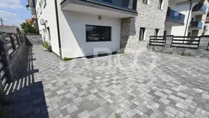 Apartament de vanzare cu 2 camere si curte proprie in bloc nou - imagine 2 Apartament de vanzare cu 2 camere si curte proprie in bloc nou - imagine 2